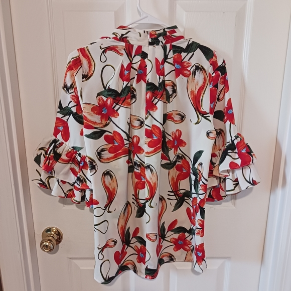 Gracia women ruffled sleeves blouse - Picture 2 of 3